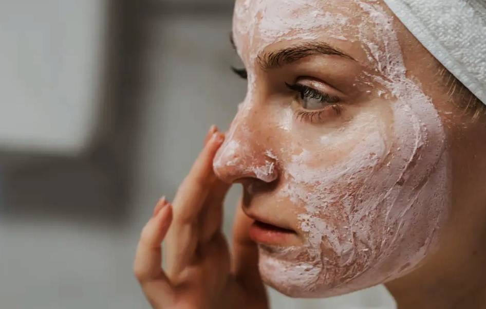 DIY: Create Your Own Face Rejuvenating Mask at Home - Grltalk.com